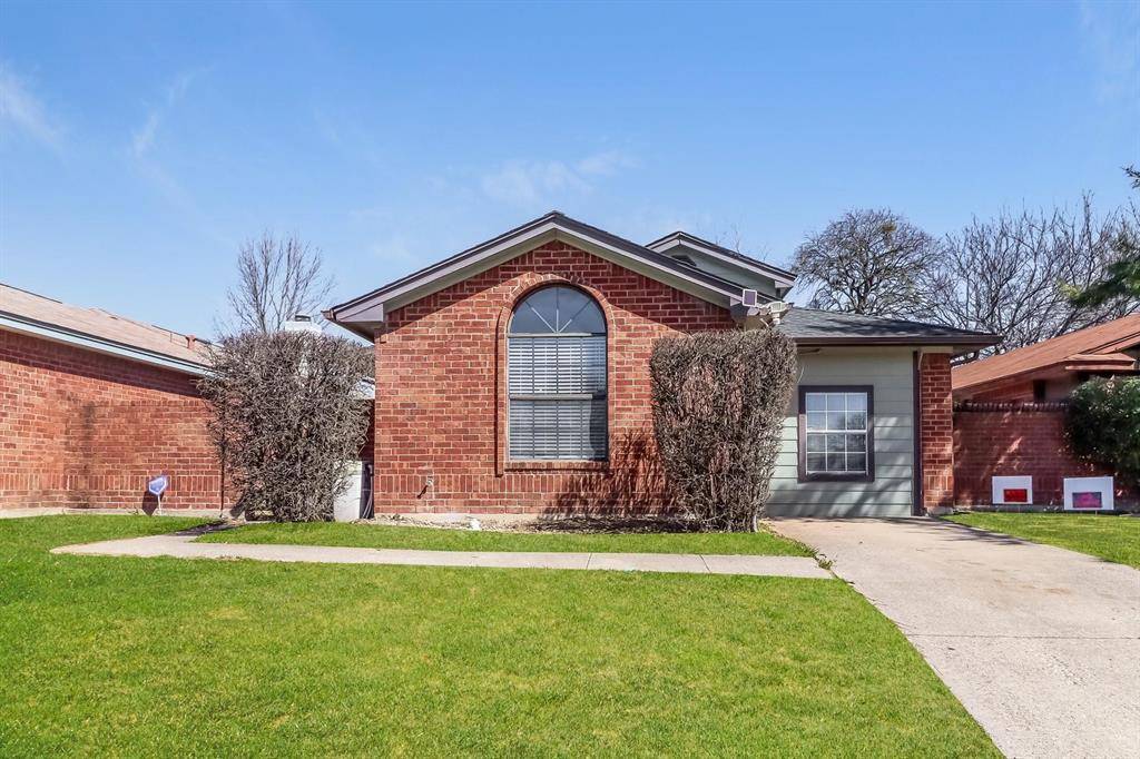 4713 Poppy Drive E, Fort Worth, TX 76137