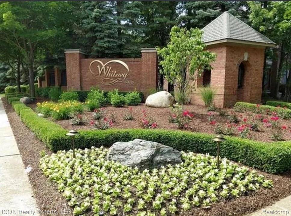10380 Excalibur DR, Shelby Charter Township, MI 48315