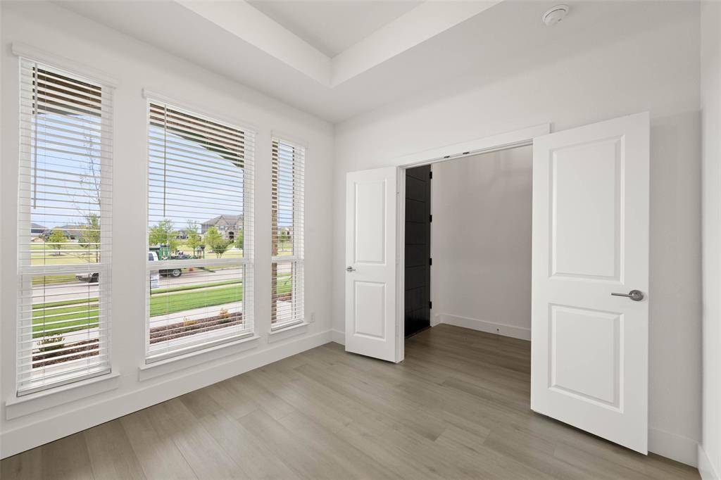 1911 Aspen, Cedar Hill, TX 75104