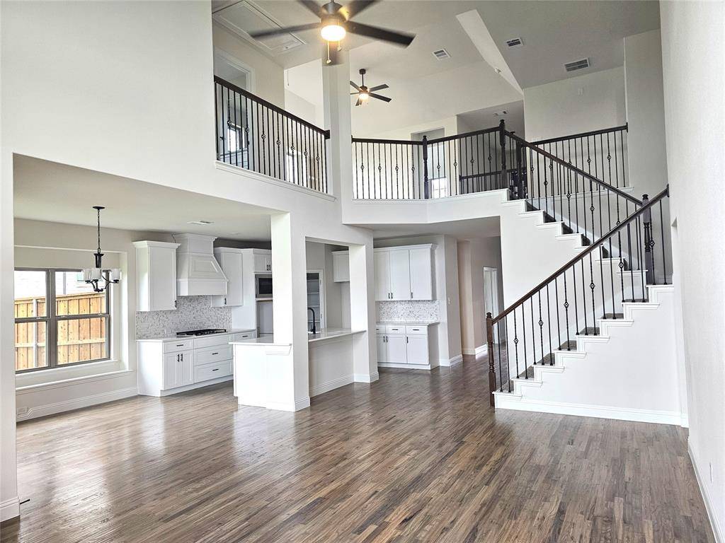 11704 Blackfoot Court, Godley, TX 76044