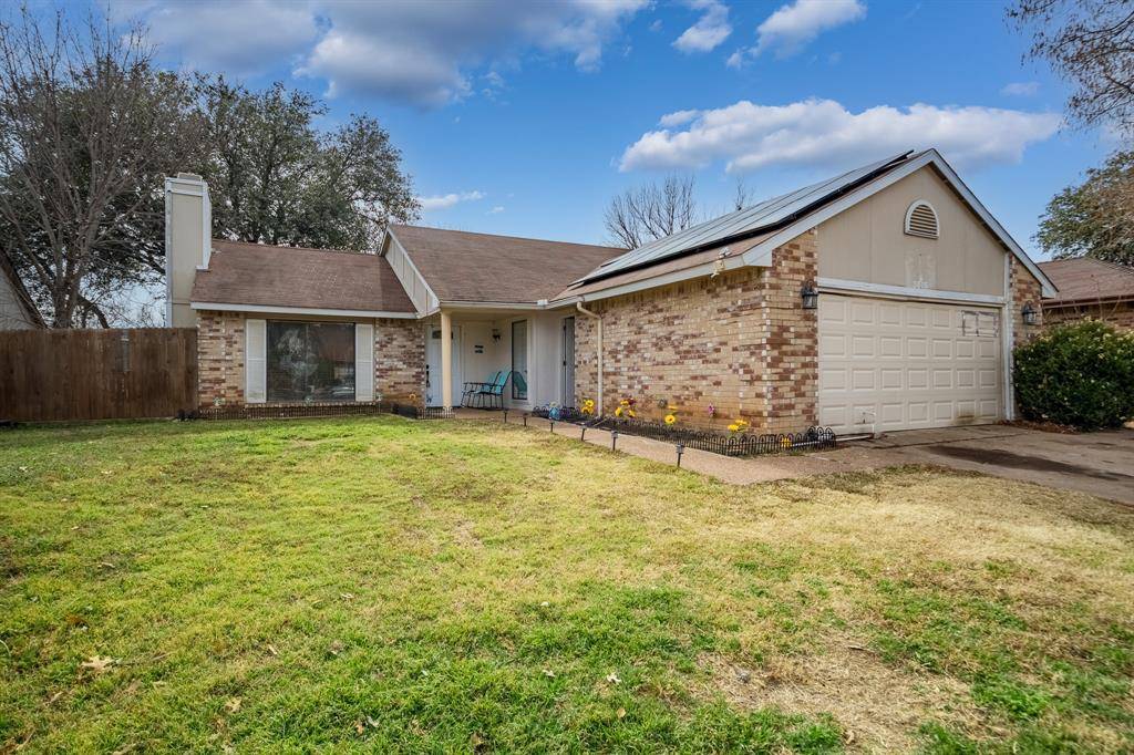 3005 Woodlark Drive, Fort Worth, TX 76123