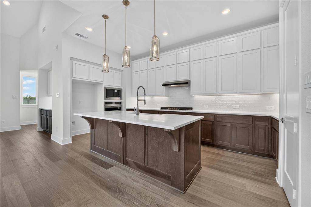 11725 Treehouse Trail, Justin, TX 76247
