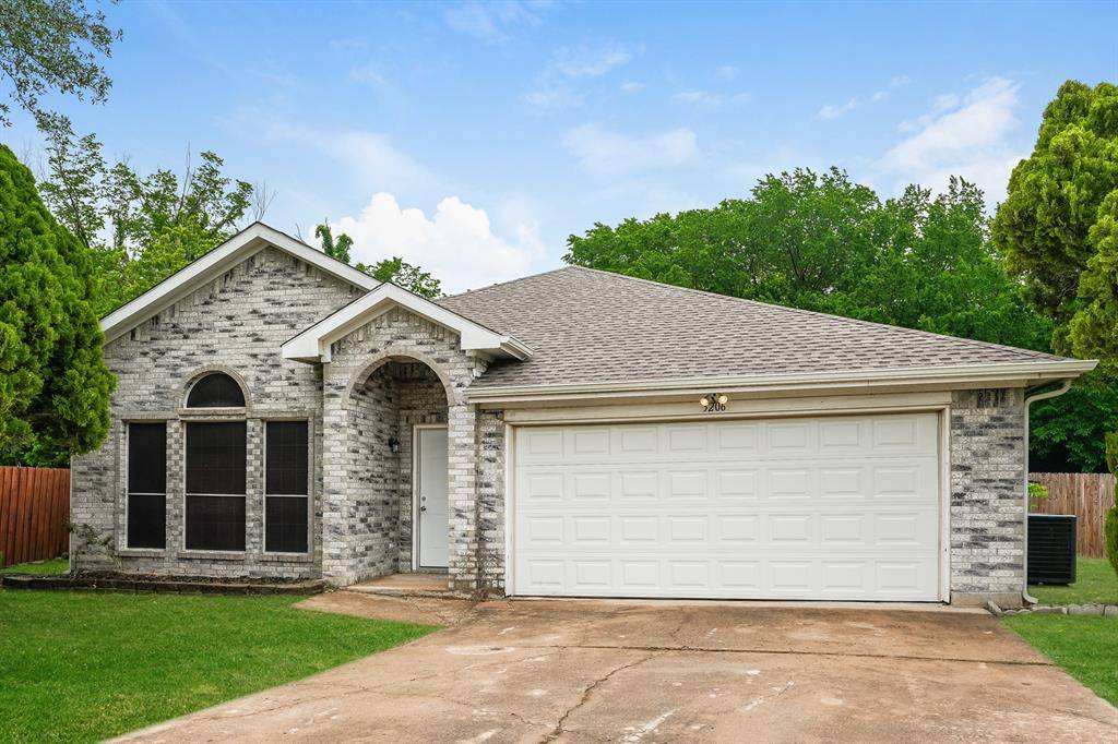 3206 Weirgate Court, Grand Prairie, TX 75052
