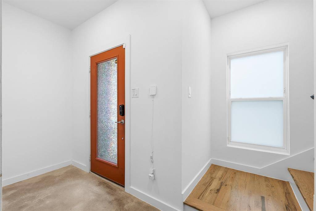 427 W 10TH Street #502, Dallas, TX 75208