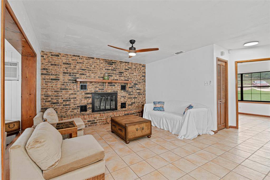 181 Cortez Drive, Nocona, TX 76255