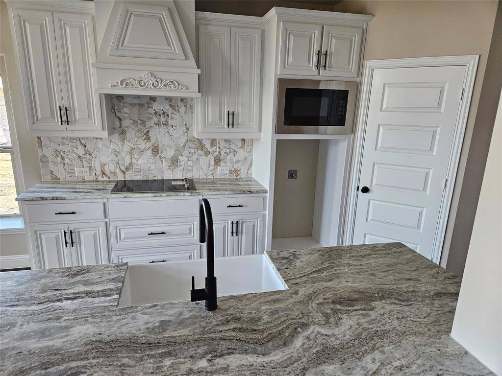 2621 Silo Lane, Van Alstyne, TX 75495