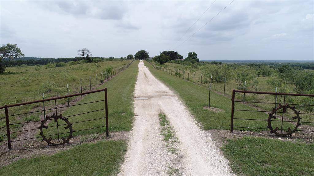 1191 J B Vandiver Loop, Moody, TX 76557