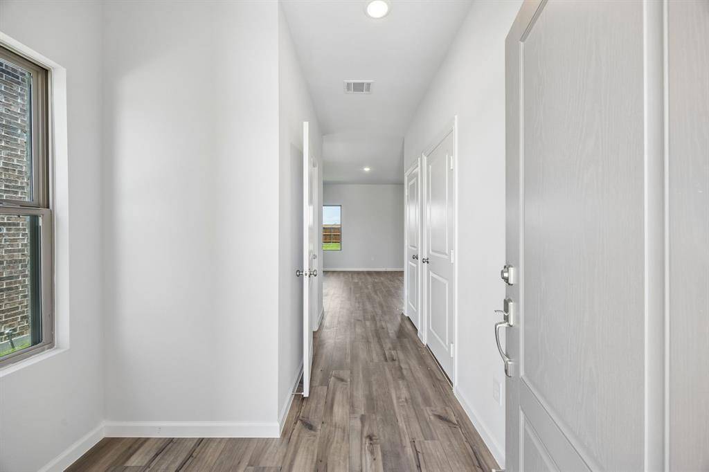 828 Hillcrest Boulevard, Princeton, TX 75407