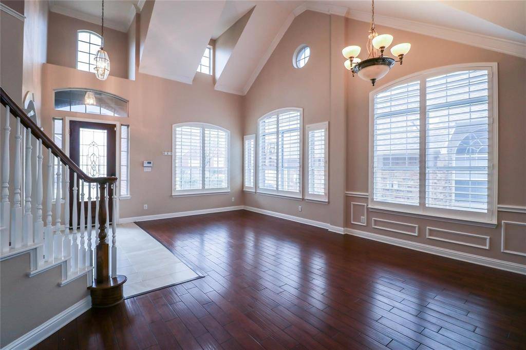 9130 Bottlebrush Lane, Irving, TX 75063