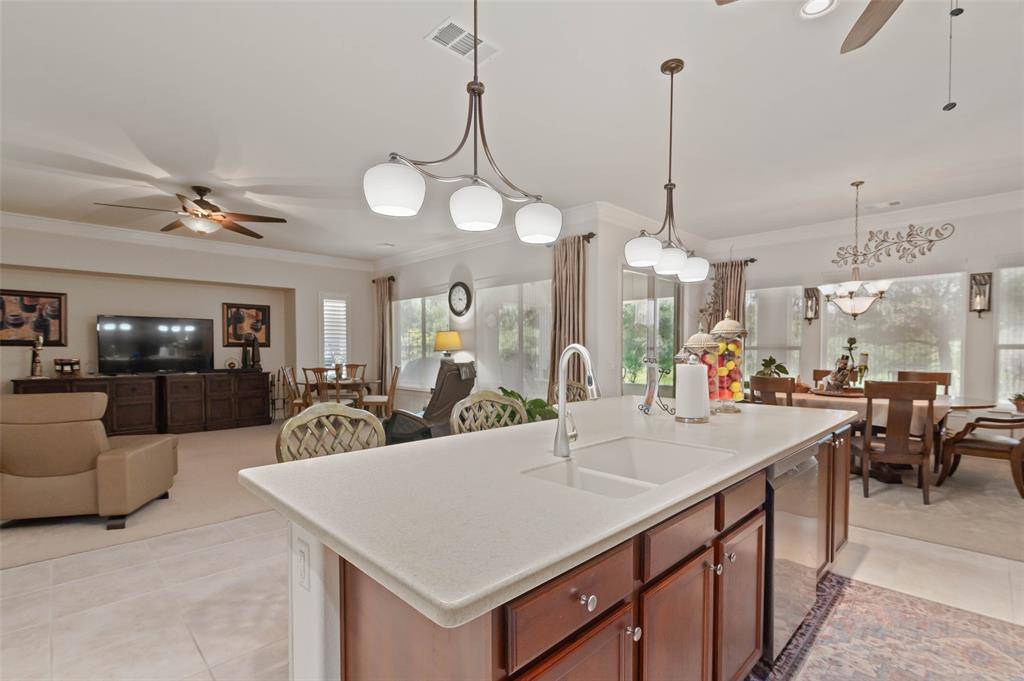 9909 Crestridge Drive, Denton, TX 76207