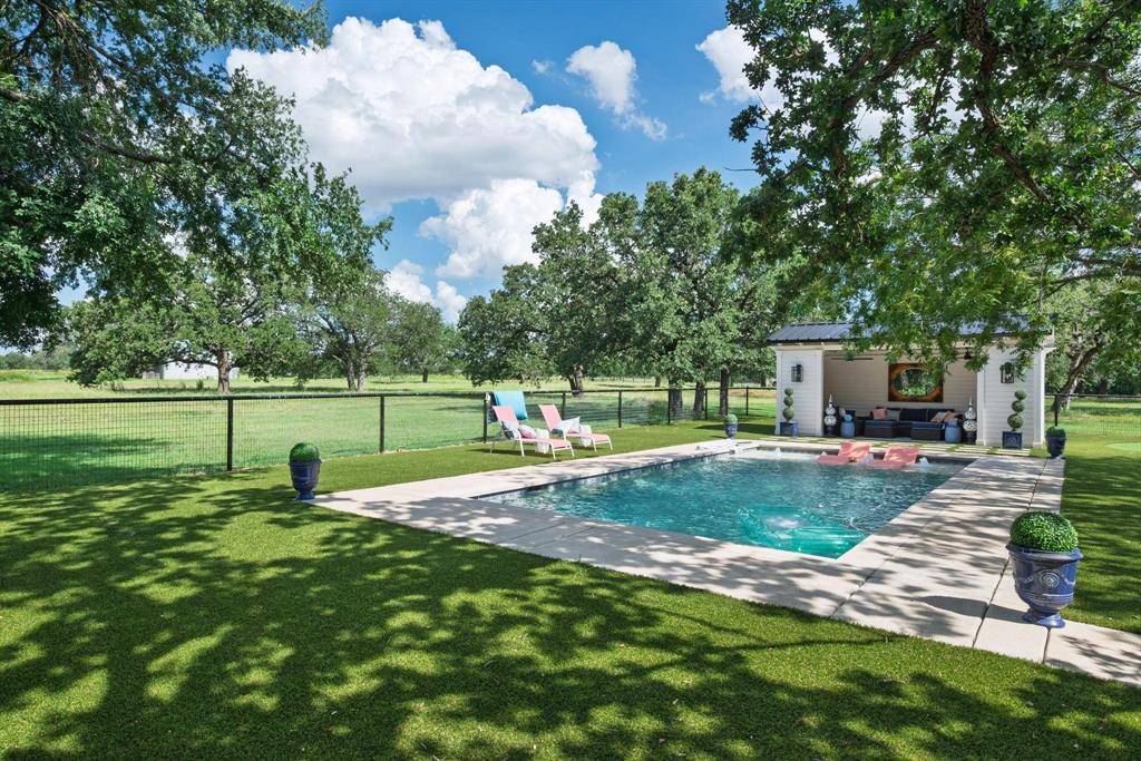 3661 S Highway 281, Mineral Wells, TX 76067