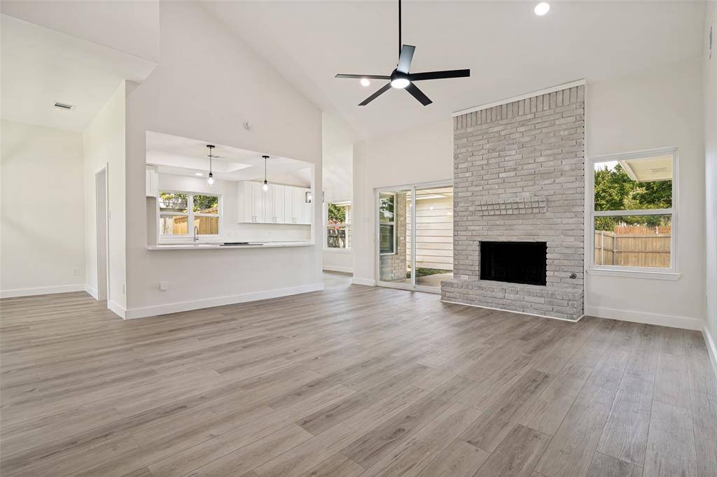 113 Country View Lane, Garland, TX 75043