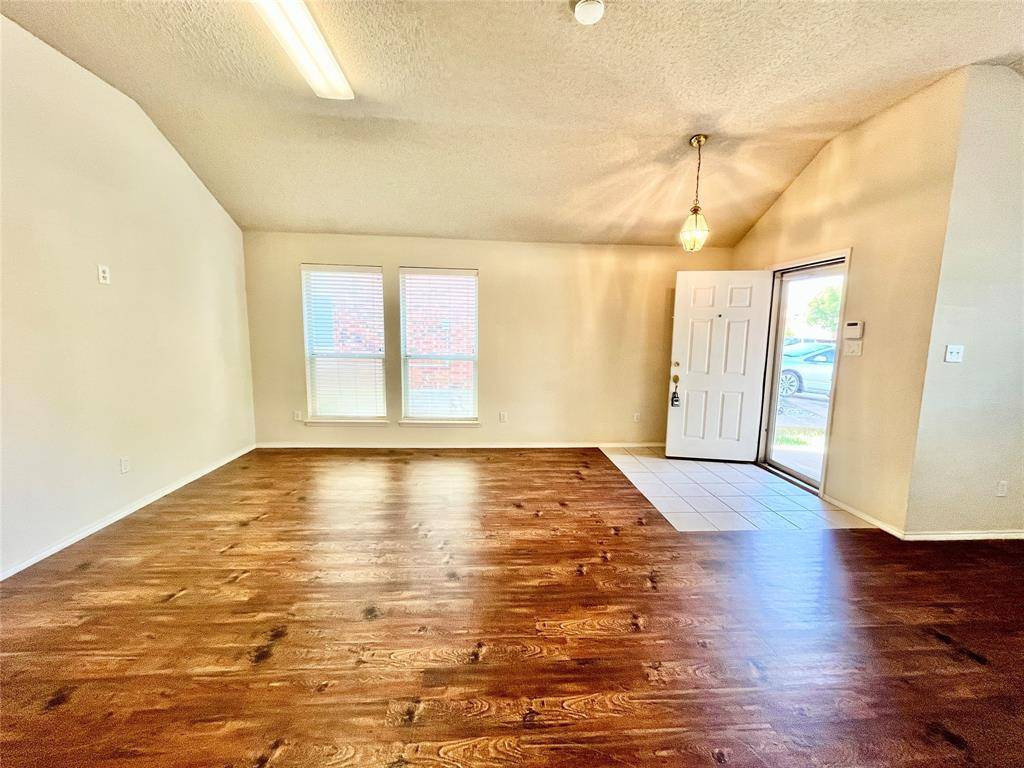 8055 Raleigh Drive, Fort Worth, TX 76123
