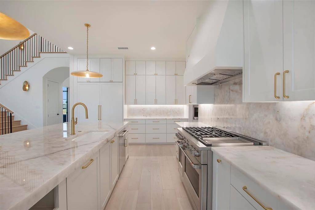 4411 Tea Olive Trail, Midlothian, TX 76065