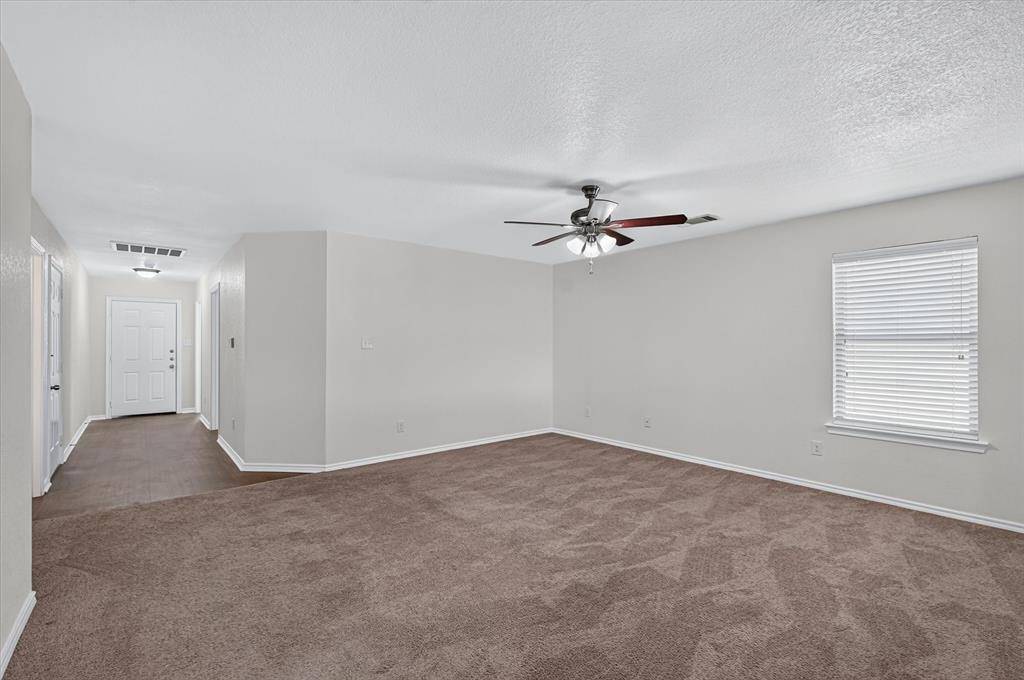 1812 Wickham Drive, Burleson, TX 76028