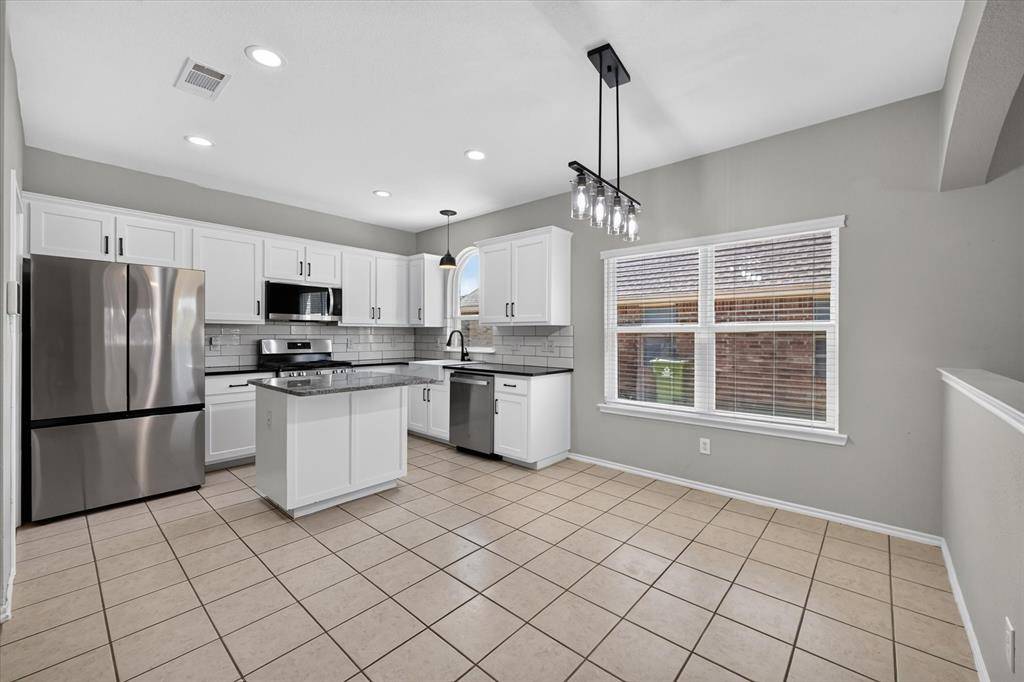 55 N Highland Drive, Sanger, TX 76266