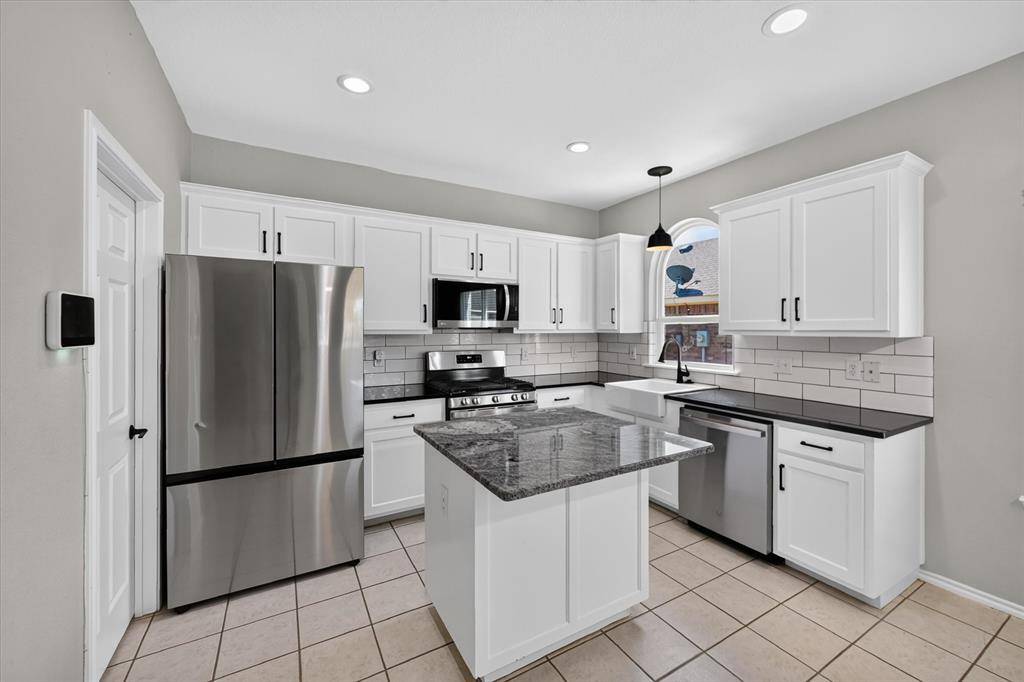 55 N Highland Drive, Sanger, TX 76266