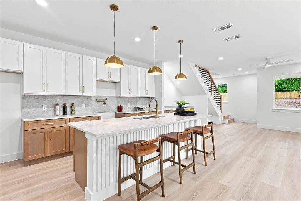 4004 & 4006 S Denley Drive, Dallas, TX 75216