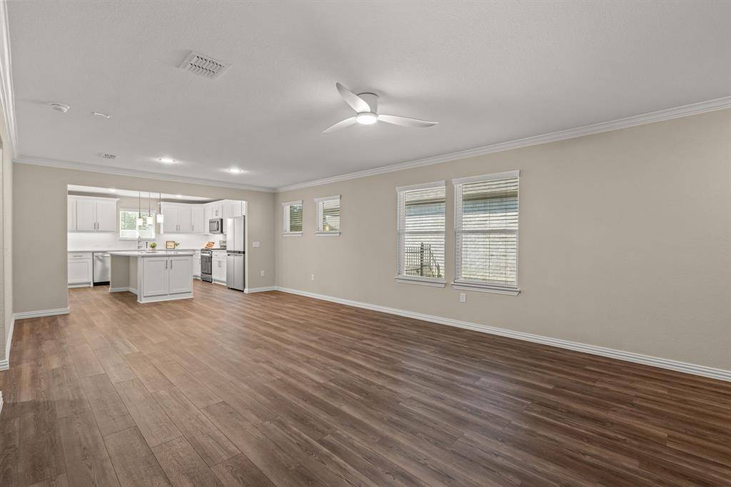 1104 Rough Hollow Drive, Mckinney, TX 75071