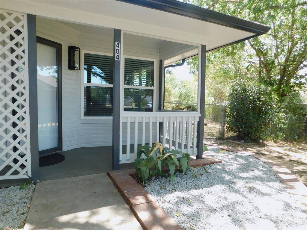 404 Woodson Circle, Denton, TX 76209