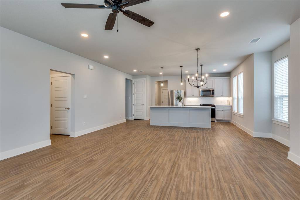 9521 Thorncrown Lane, Fort Worth, TX 76179