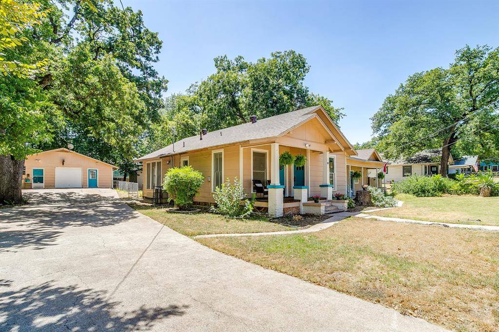 515 W Bridge Street, Weatherford, TX 76086