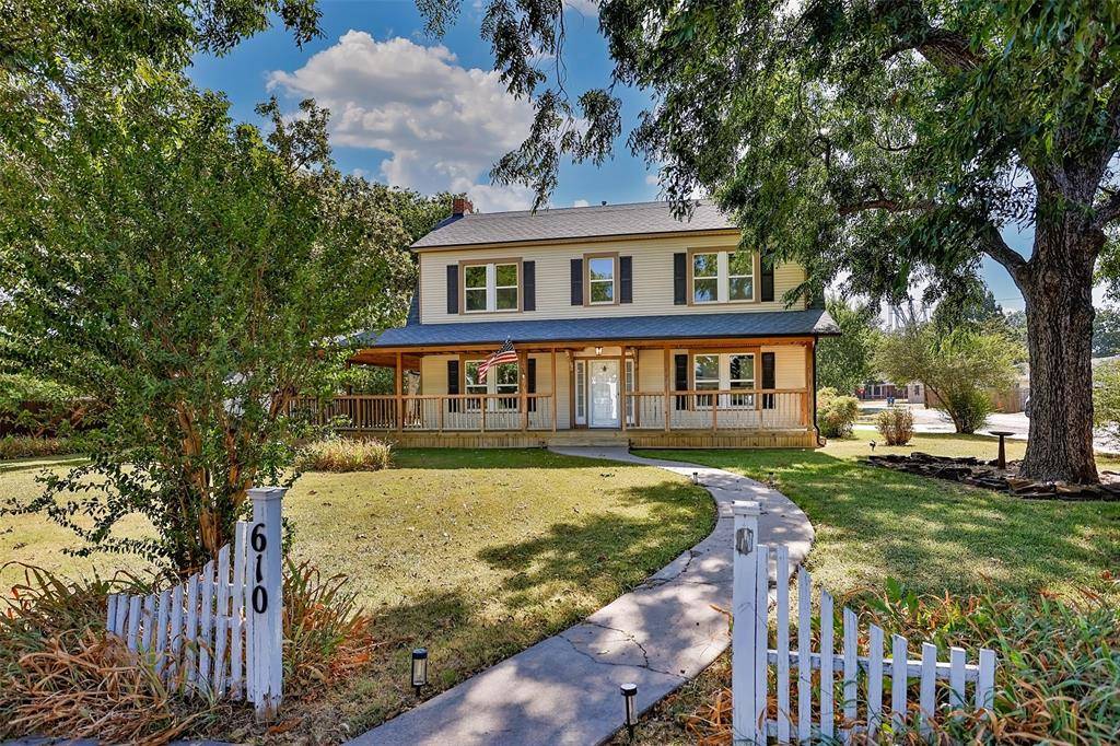 610 S Lee Street, Valley View, TX 76272