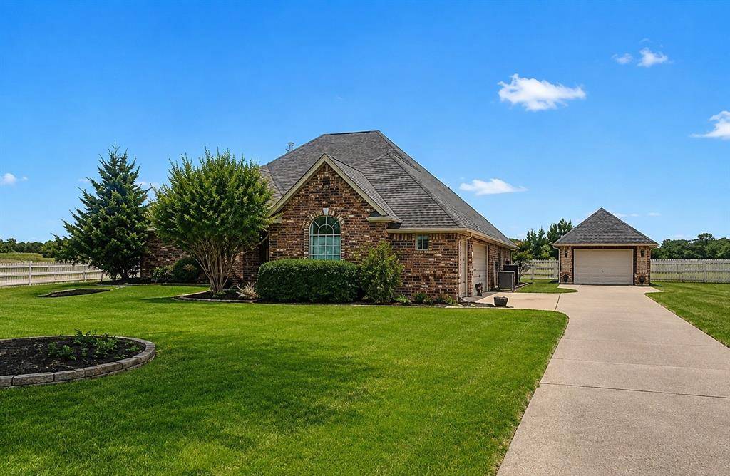 1908 Meadow Springs Drive, Haslet, TX 76052