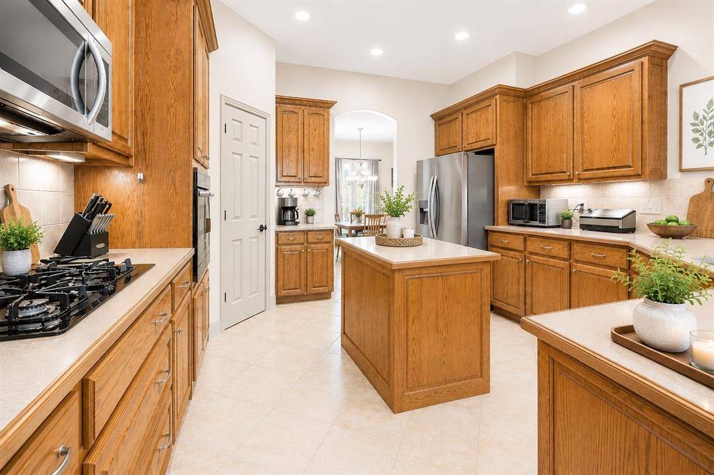 1908 Meadow Springs Drive, Haslet, TX 76052
