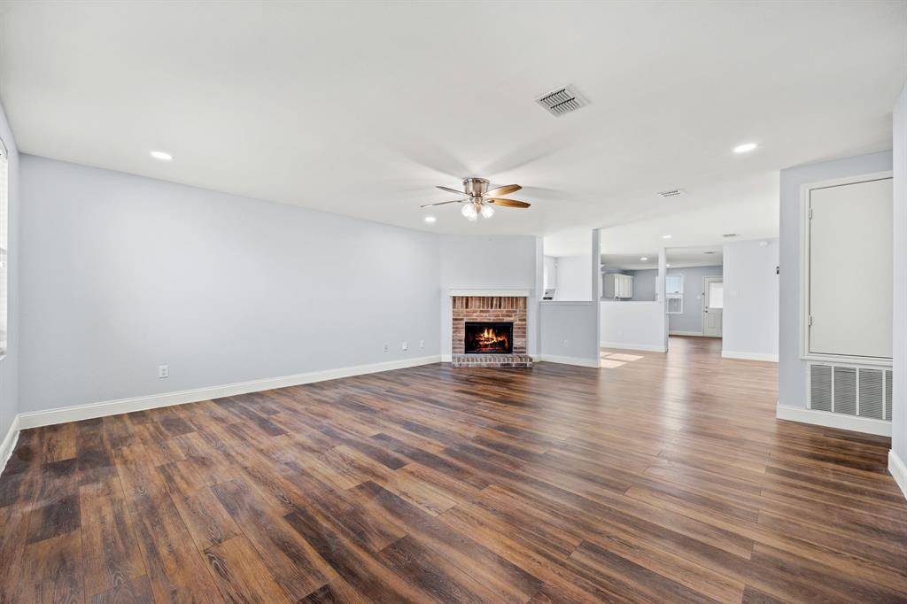 2601 Shorewood Drive, Little Elm, TX 75068