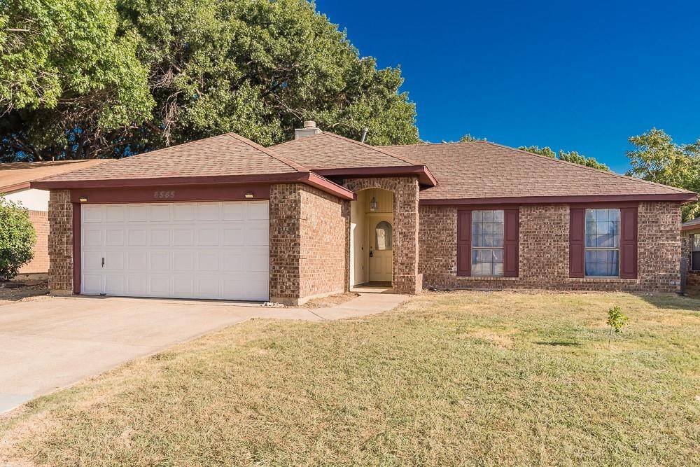 6545 Meadowlark Lane E, Watauga, TX 76148