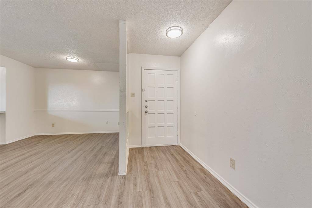 215/217 Silver Creek Drive, Duncanville, TX 75137