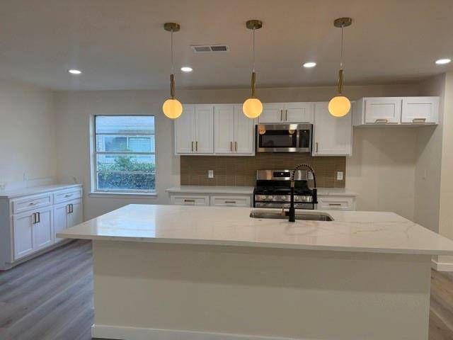 12911 Mitchwin Road, Farmers Branch, TX 75234