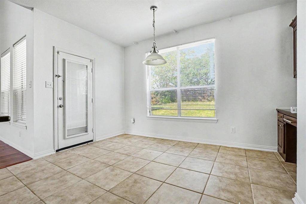 3023 Riverwood Lane, Grand Prairie, TX 75052