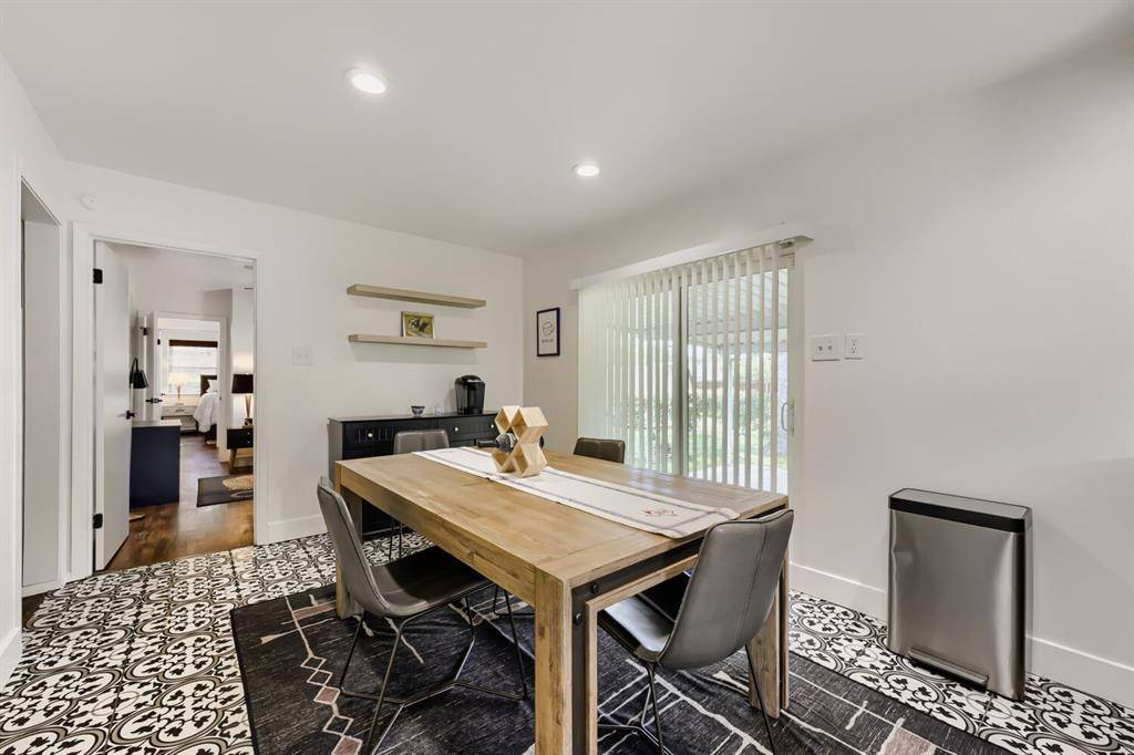 3042 Oxfordshire Lane, Farmers Branch, TX 75234