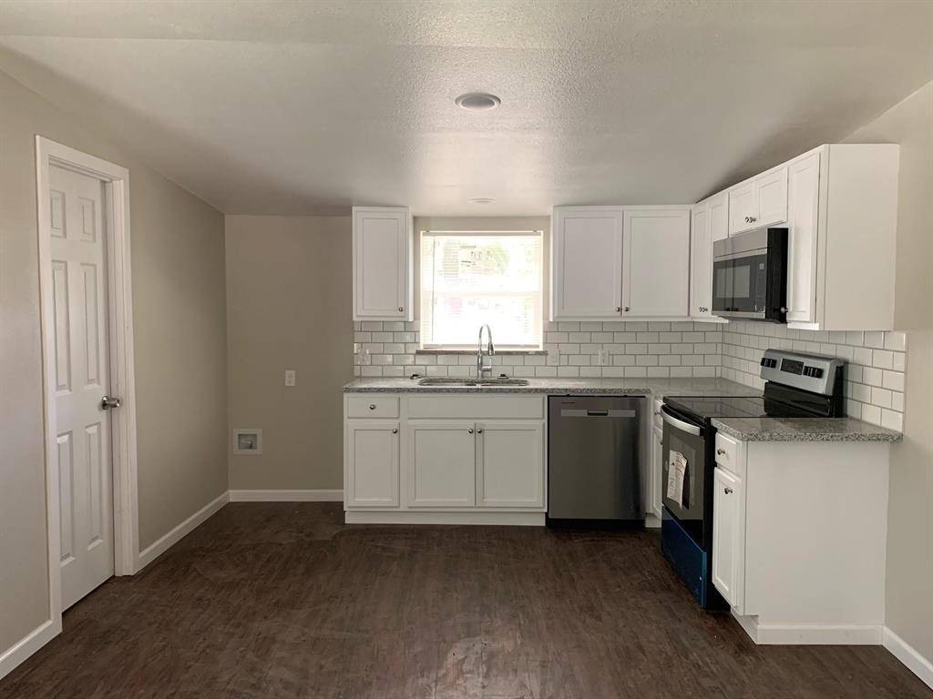 1012 Faye Street, Gainesville, TX 76240