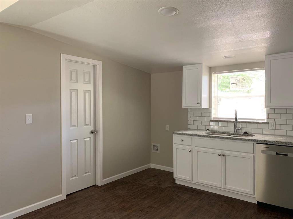 1012 Faye Street, Gainesville, TX 76240