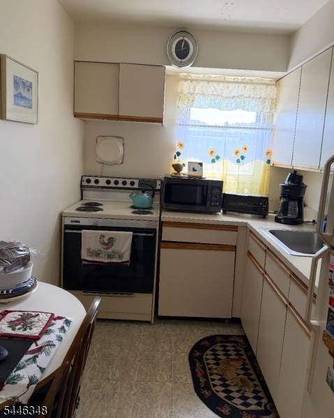100 Pierson Miller Dr #41, Pompton Lakes Boro, NJ 07442