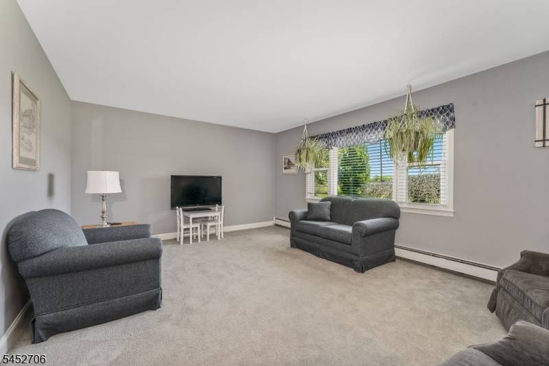 135 ROCKAFELLOW'S MILL ROAD, Readington Twp., NJ 08822