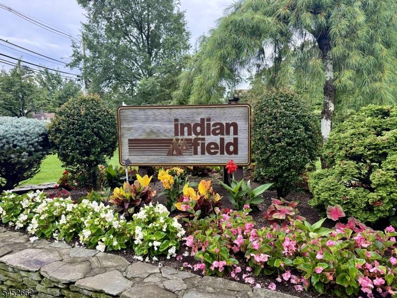 9 Grist Mill Run, Mahwah Twp., NJ 07430