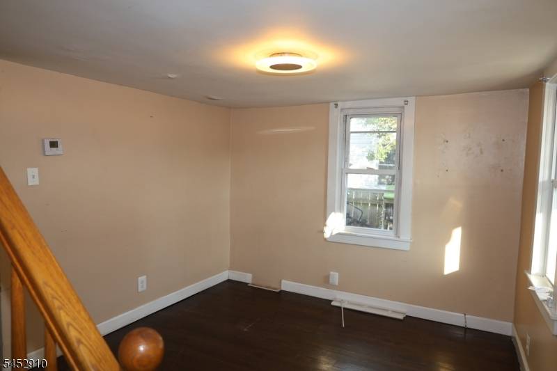 28 Warren St, North Plainfield Boro, NJ 07060