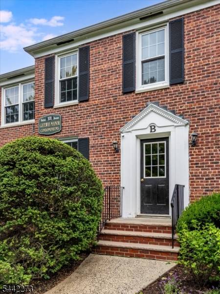 101 Gates Ave #4, Montclair Twp., NJ 07042