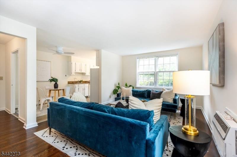 101 Gates Ave #4, Montclair Twp., NJ 07042