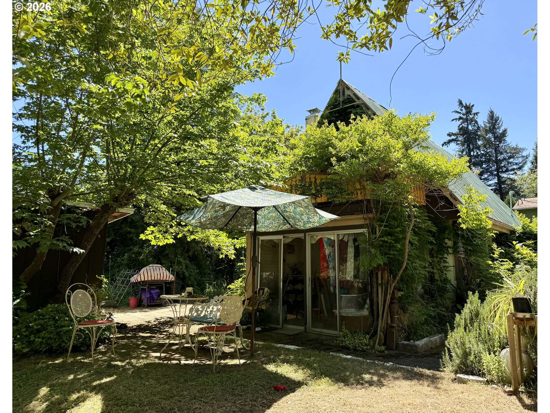 183 ECKLUND ST, Canyonville, OR 97417
