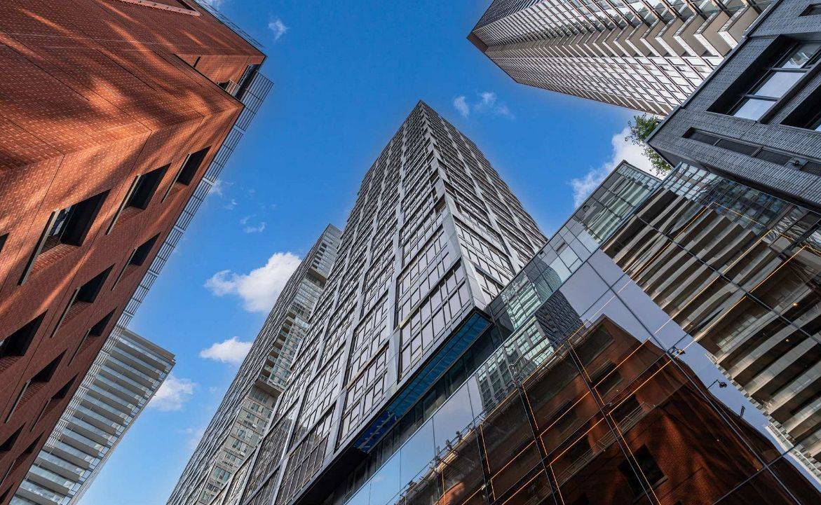 35 Mercer ST #4013, Toronto C01, ON M5V 0V1