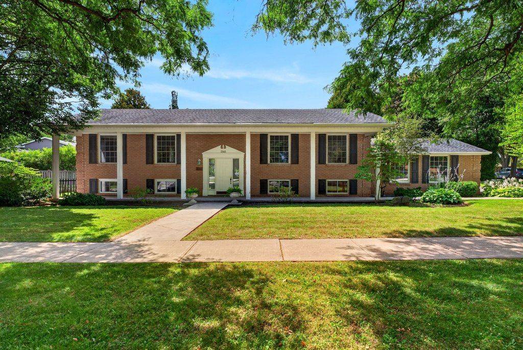 2148 Kerns RD, Burlington, ON L7P 2W3
