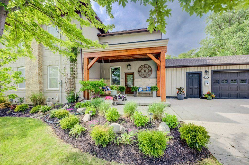 35 Schweitzer ST, Kitchener, ON N2K 1B5