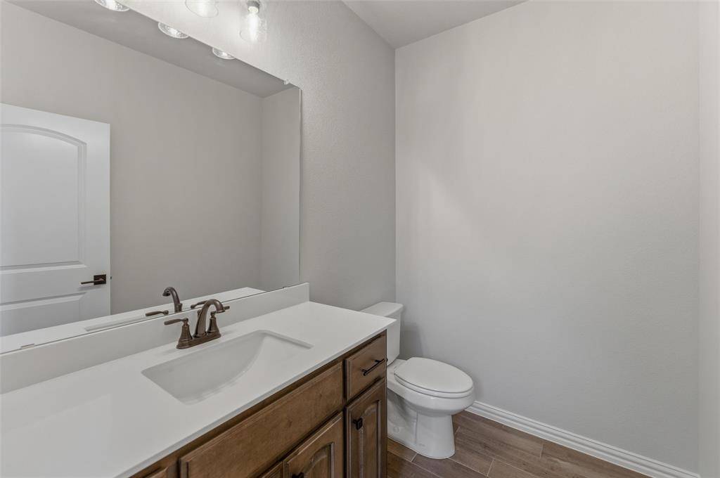 545 Waterford Park Boulevard, Weatherford, TX 76087