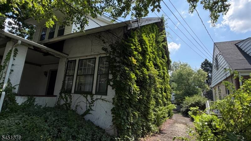 1008-10 E Front St, Plainfield City, NJ 07062