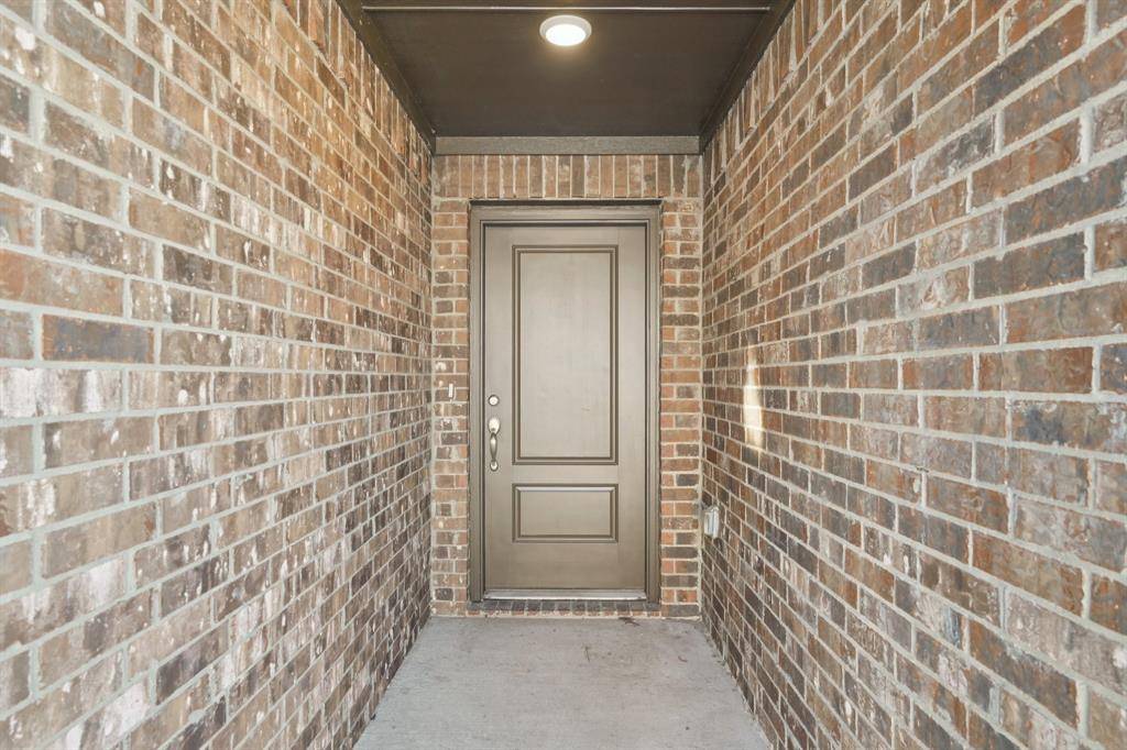 609 Bassett Hall Road, Fate, TX 75189